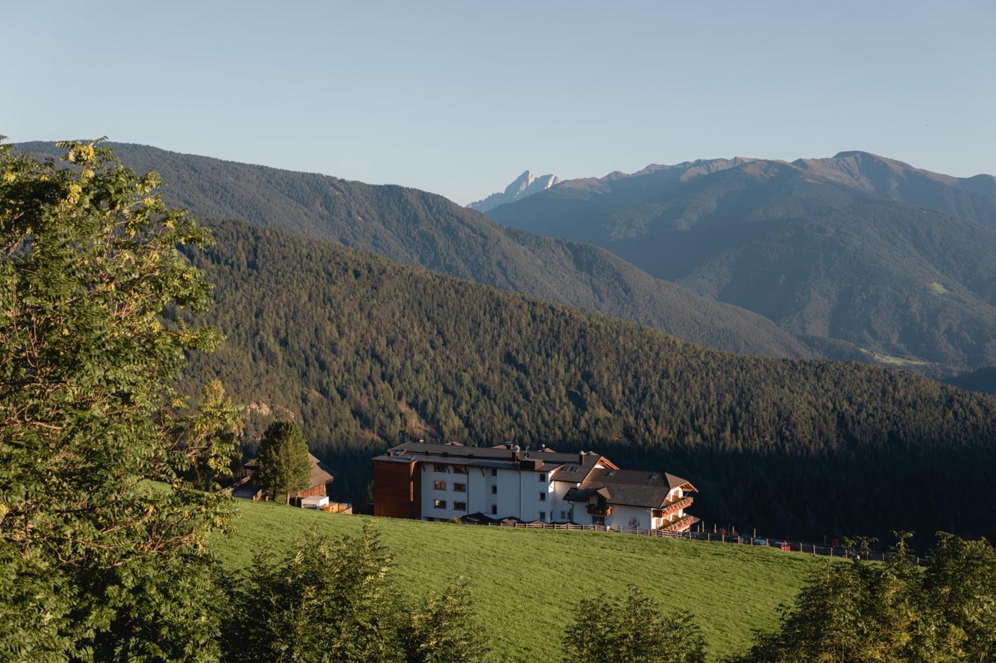 Panoramahotel Huberhof Maranza Zewnętrze zdjęcie